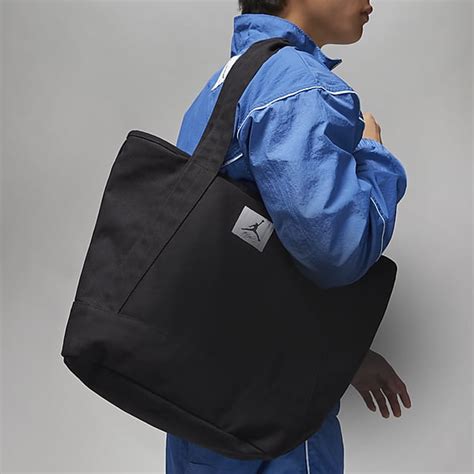 herren tragetasche nike|Taschen & Rucksäcke für Herren. Nike DE.